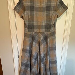 Pendleton Audrey Dress Sz 8 Gray & Tan Plaid Fit & Flare Wool Midi
